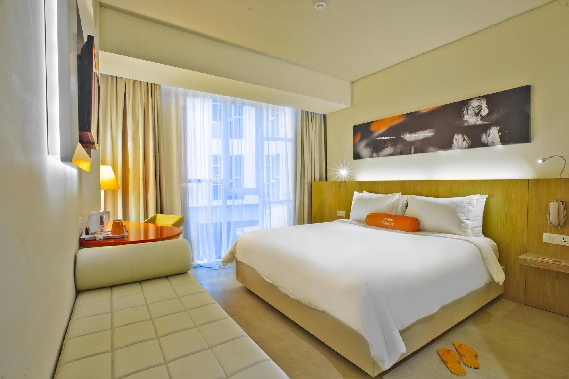 Harris Hotel Raya Kuta Lombok Kültér fotó