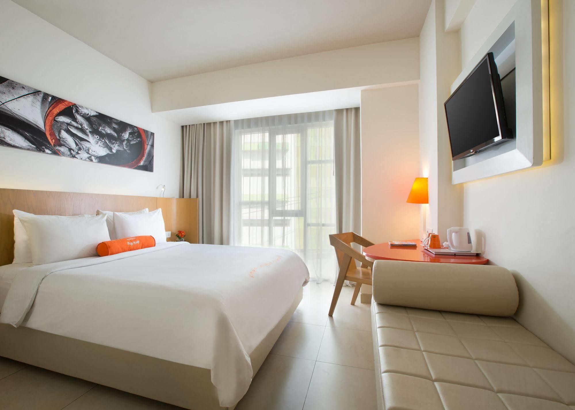 Harris Hotel Raya Kuta Lombok Kültér fotó