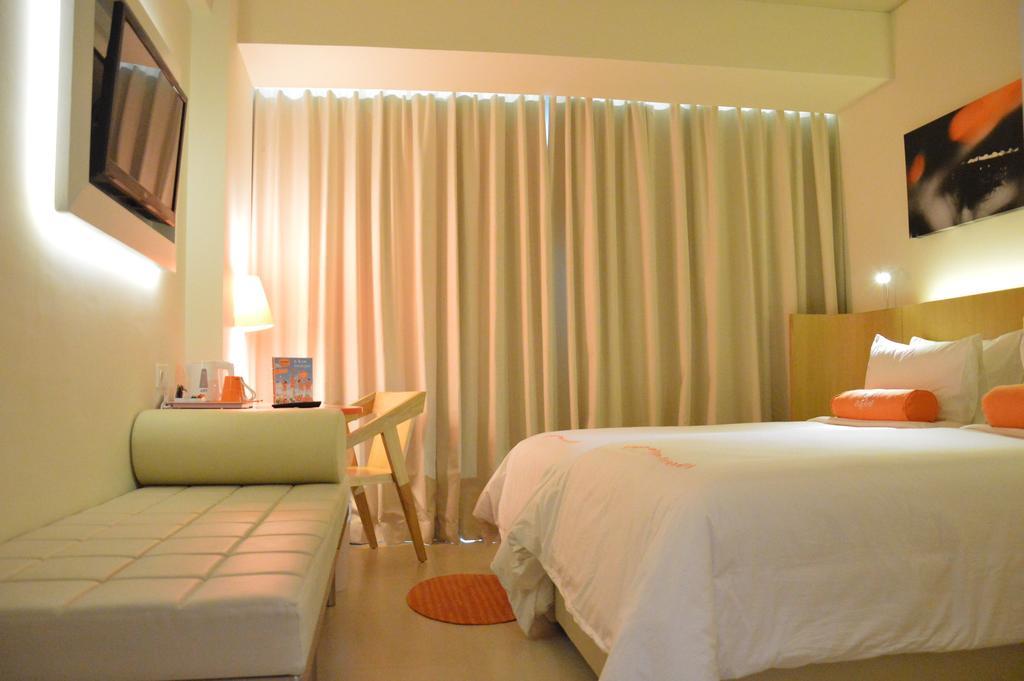 Harris Hotel Raya Kuta Lombok Kültér fotó