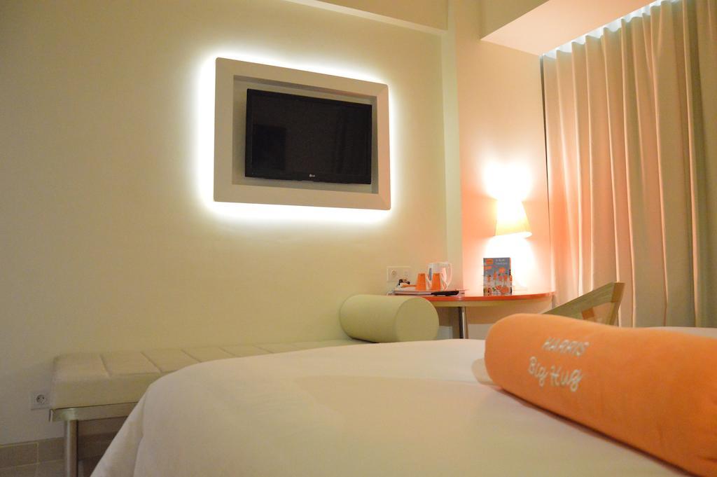 Harris Hotel Raya Kuta Lombok Kültér fotó