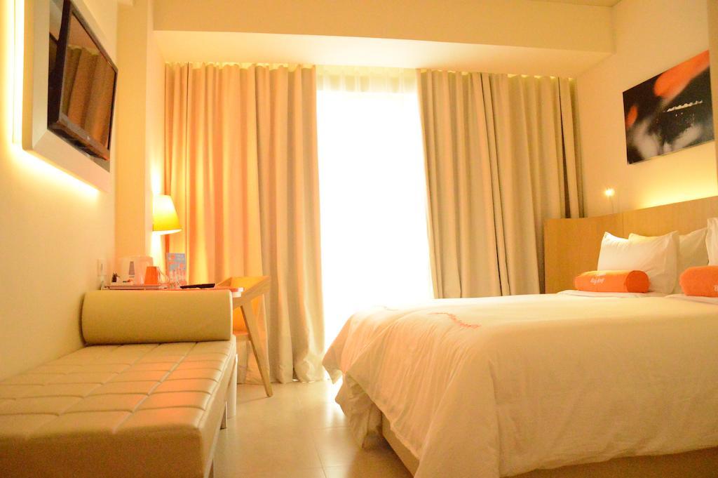 Harris Hotel Raya Kuta Lombok Kültér fotó