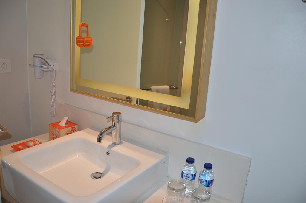 Harris Hotel Raya Kuta Lombok Kültér fotó